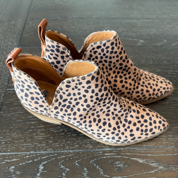 Nine West Shoes - NINE WEST | Leopard Split Ankle Booties‎ Size 7